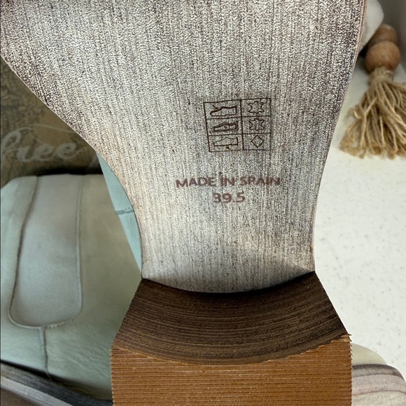 Free People Essential Chelsea Chalk Heeled Boots Sz 9.5 - Picture 5 of 11